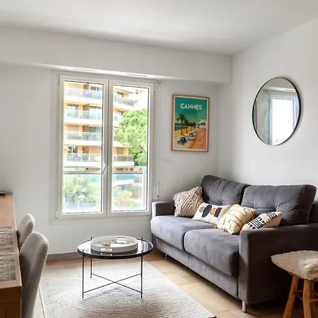 Lumineux A 2 Mn A Pied De La Apartment